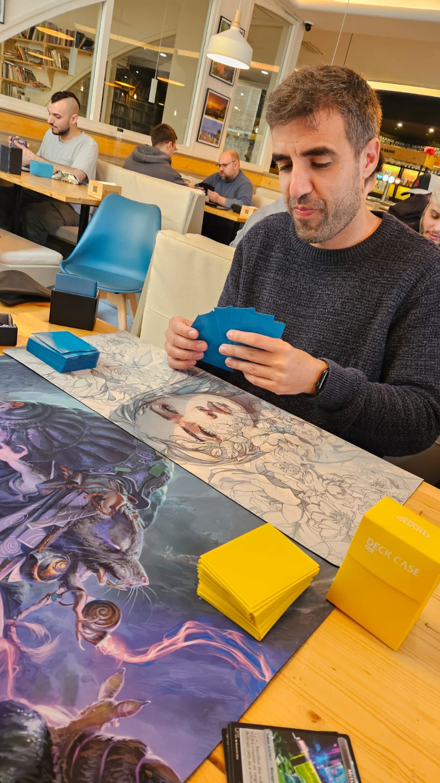 Jugador concentrado durante el torneo TMNT de La Cala League