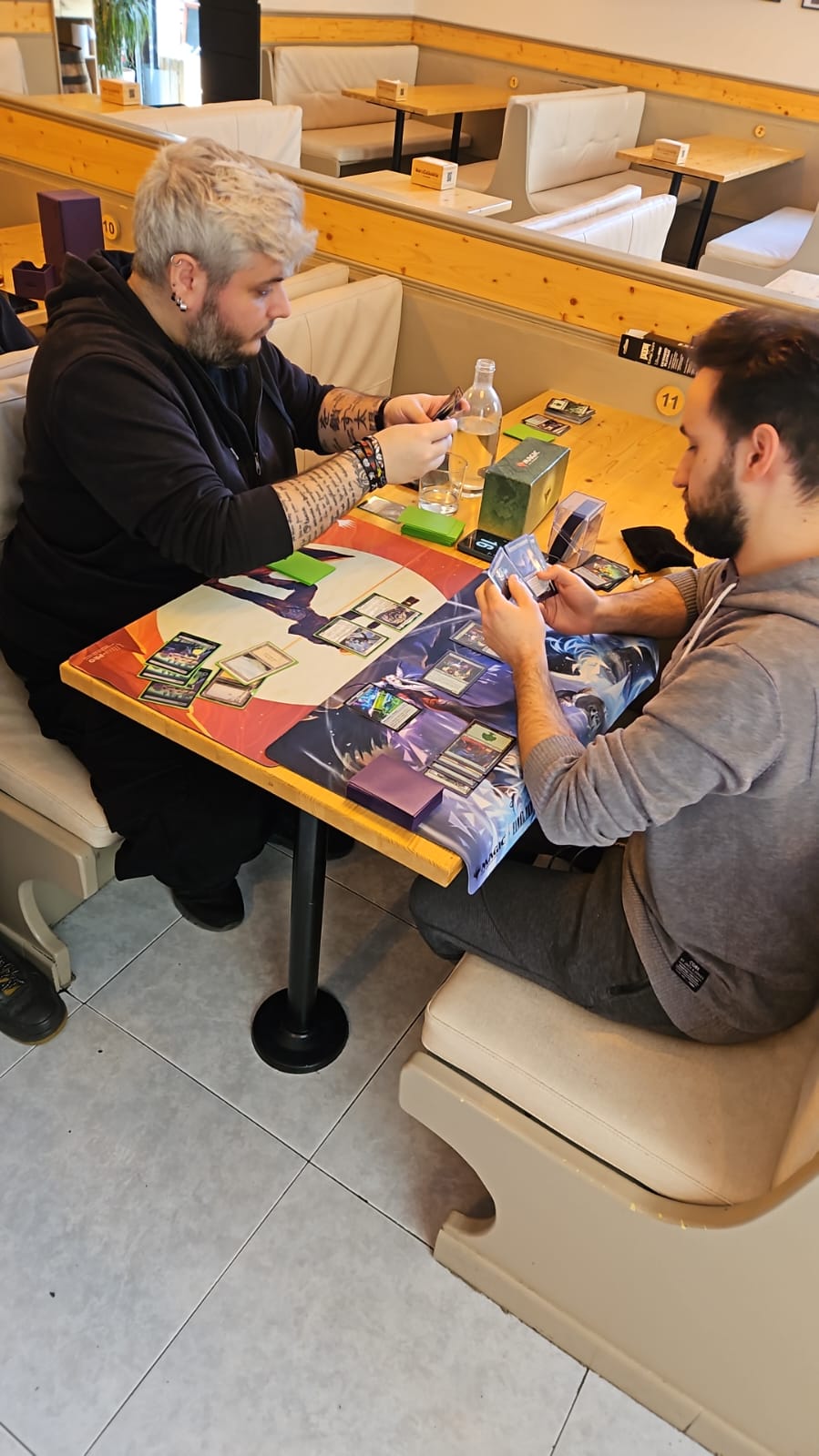 Dos jugadores enfrentandose durante el torneo TMNT